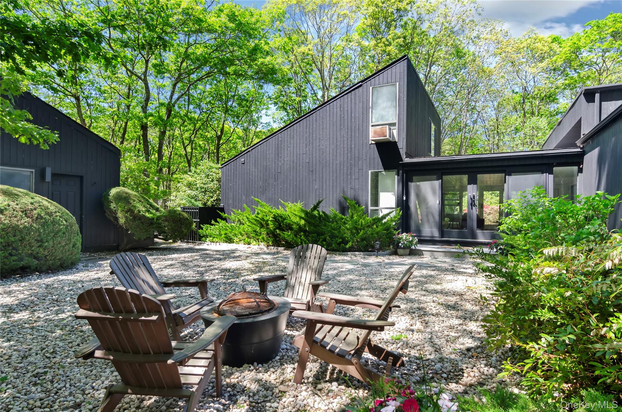 24 North Quarter Road Westhampton, NY 11977 - Photo 26 of 27 Gallery Image 26