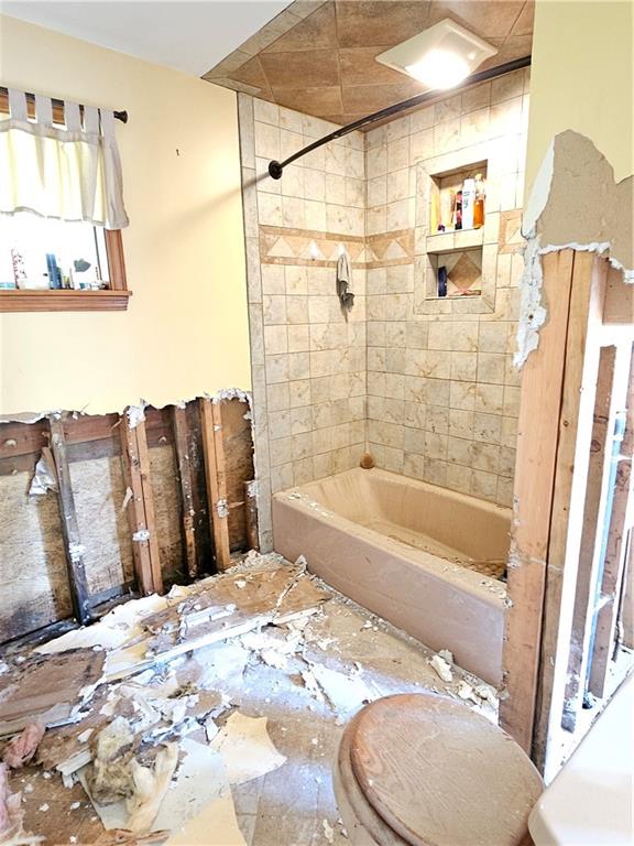 2945 Hills Church Road Export, PA 15632 - Photo 17 of 24 a bathroom with a bathtub and shower