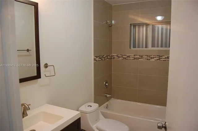 $2,950 | 2184 Northwest 63rd Street, Unit 2, Miami, FL 33147