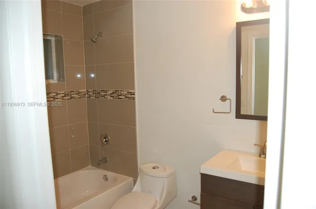 $2,950 | 2184 Northwest 63rd Street, Unit 2, Miami, FL 33147