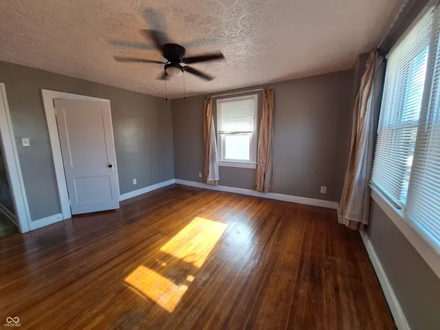 $1,495 | 4841 North College Avenue, Indianapolis, IN 46205