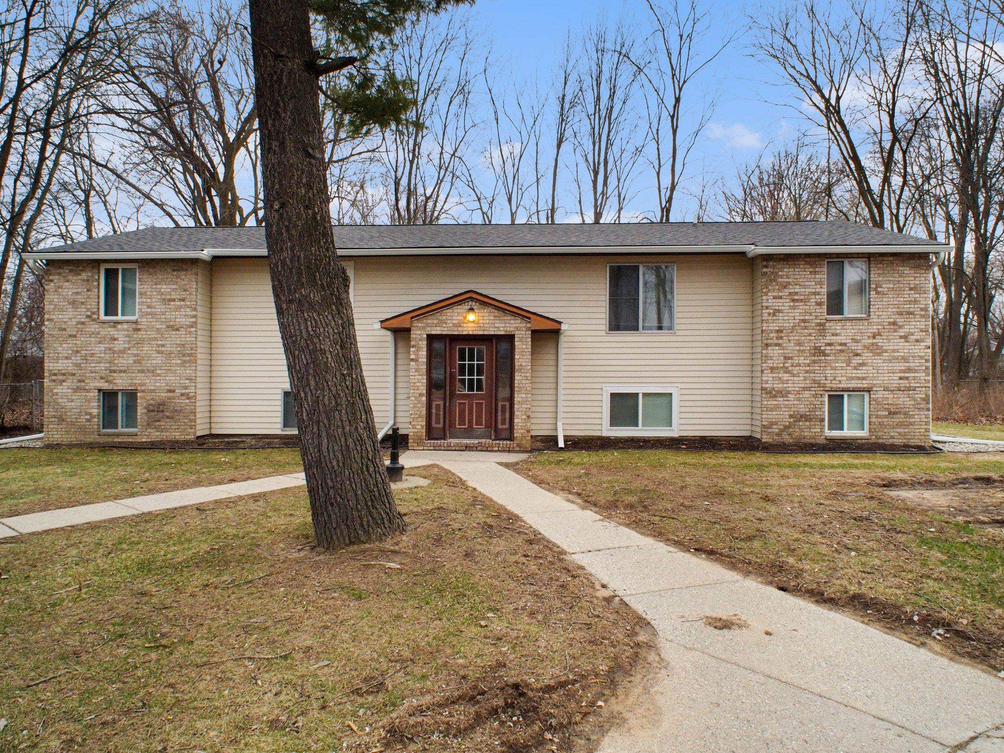 3377 West Vienna Road, Unit J Clio, MI 48420 - Photo 1 of 16