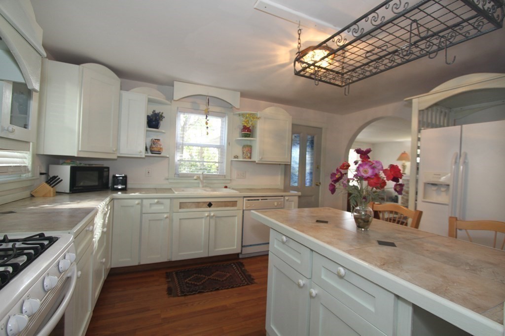 9 B Maple Lane Hull, MA 02045 - Photo 12 of 30