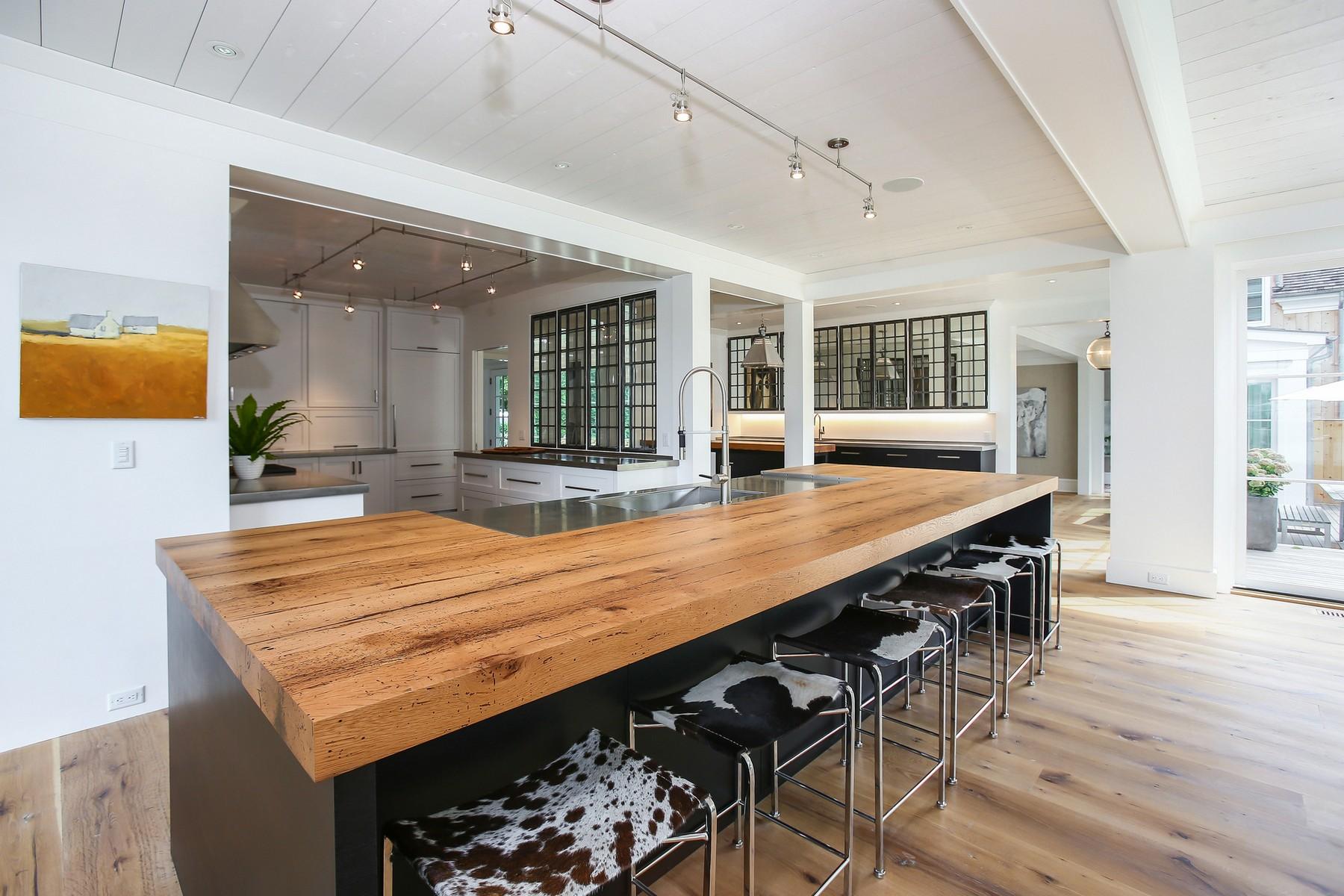 106 Pear Tree Point Road Darien, CT 06820 - Photo 9 of 43 an outdoor view with patio