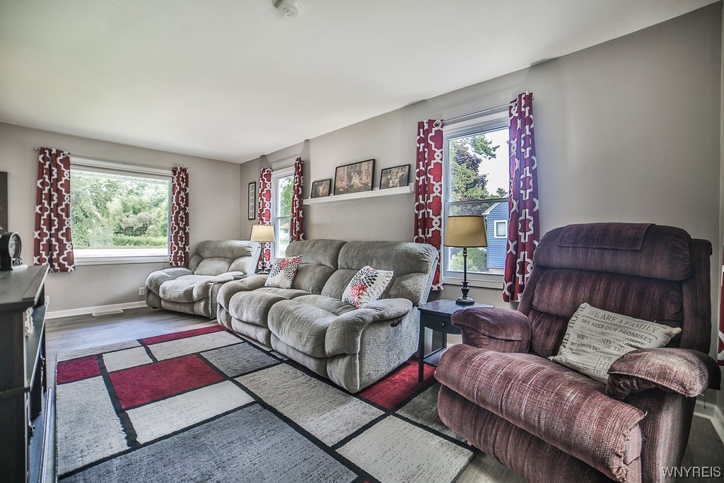 7482 Chestnut Ridge Road Lockport Town, NY 14094 - Photo 12 of 32