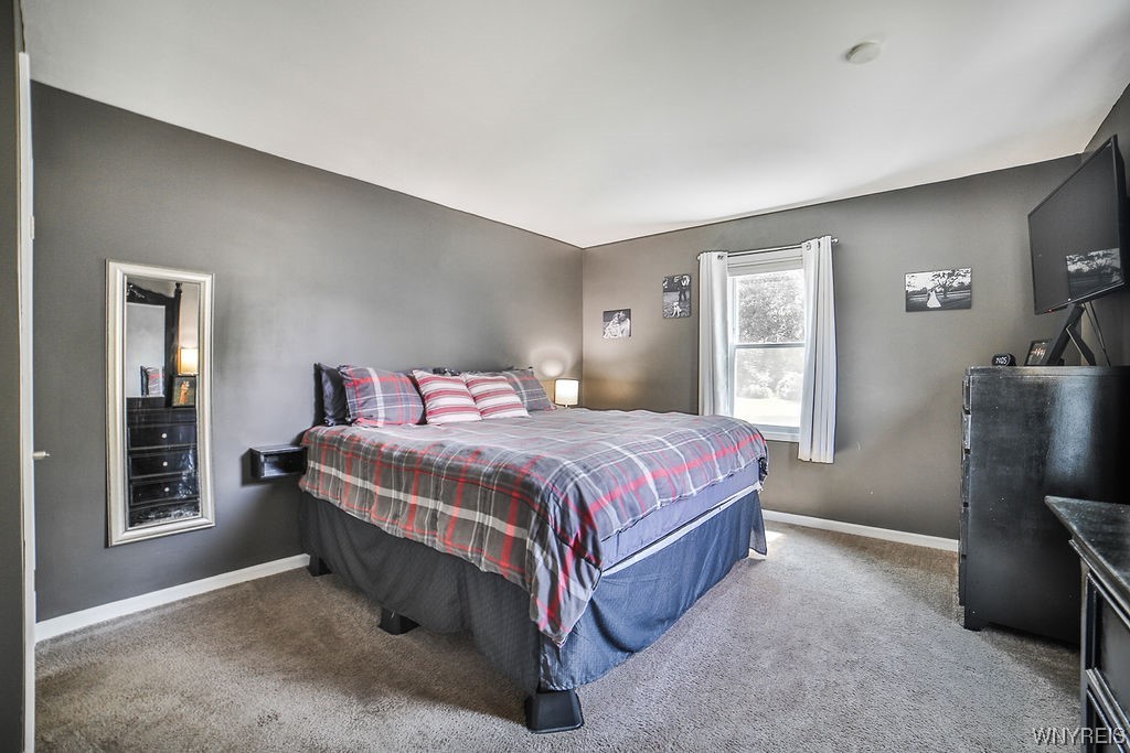 7482 Chestnut Ridge Road Lockport Town, NY 14094 - Photo 14 of 32