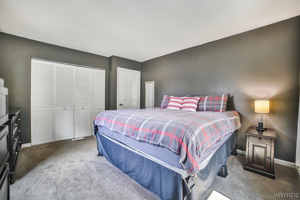 7482 Chestnut Ridge Road Lockport Town, NY 14094 - Photo 16 of 32