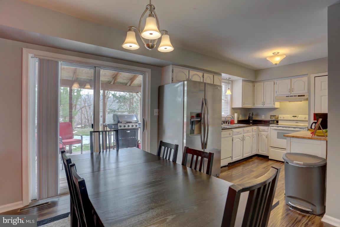 10 Guilder Place Lititz, PA 17543 - Photo 7 of 28