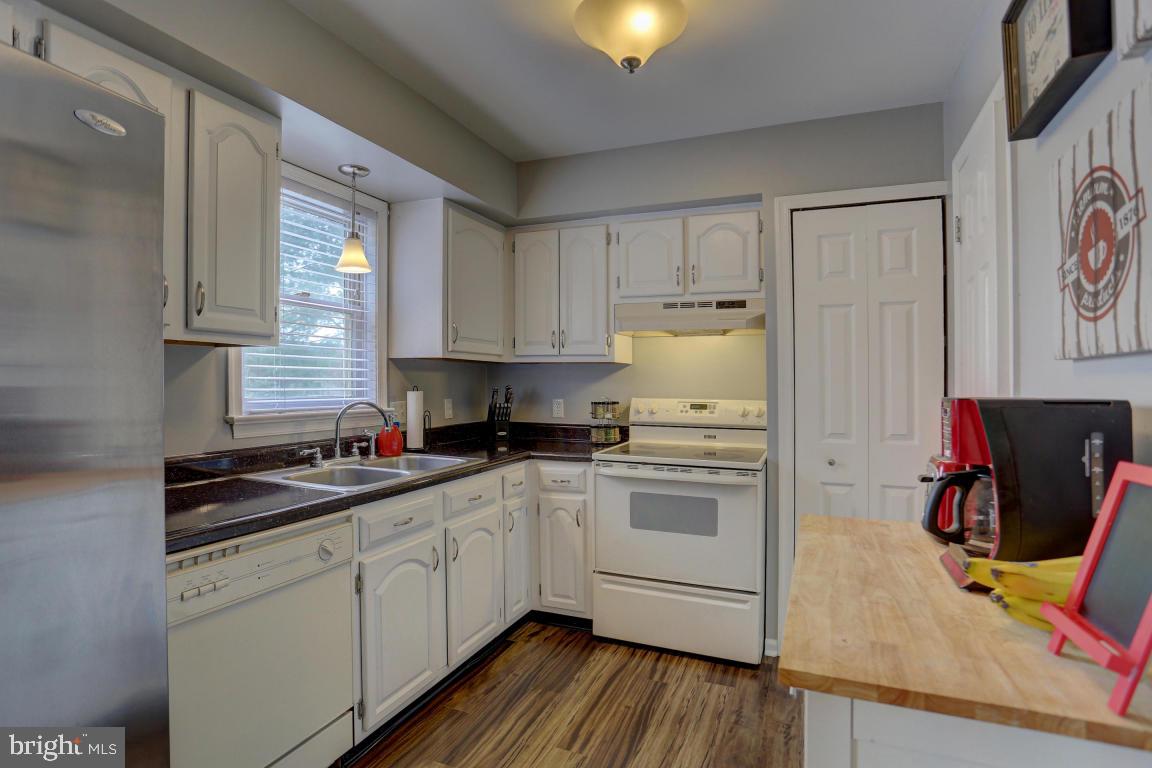 10 Guilder Place Lititz, PA 17543 - Photo 8 of 28