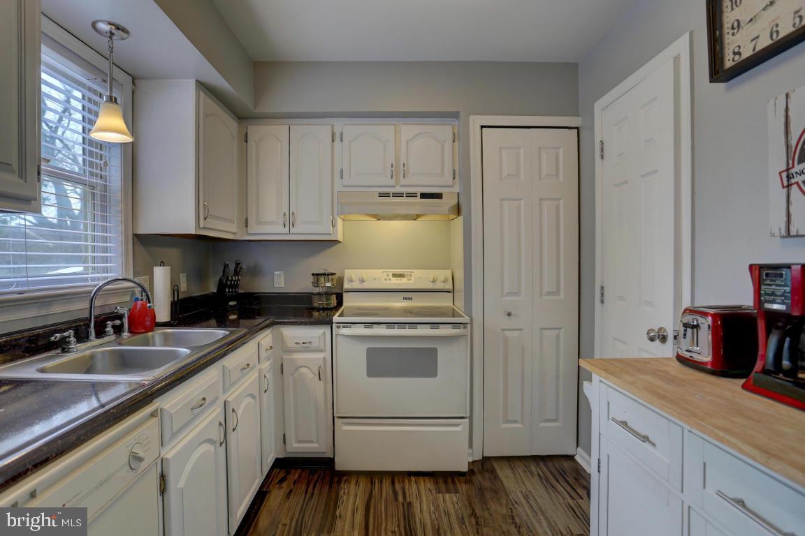 10 Guilder Place Lititz, PA 17543 - Photo 9 of 28