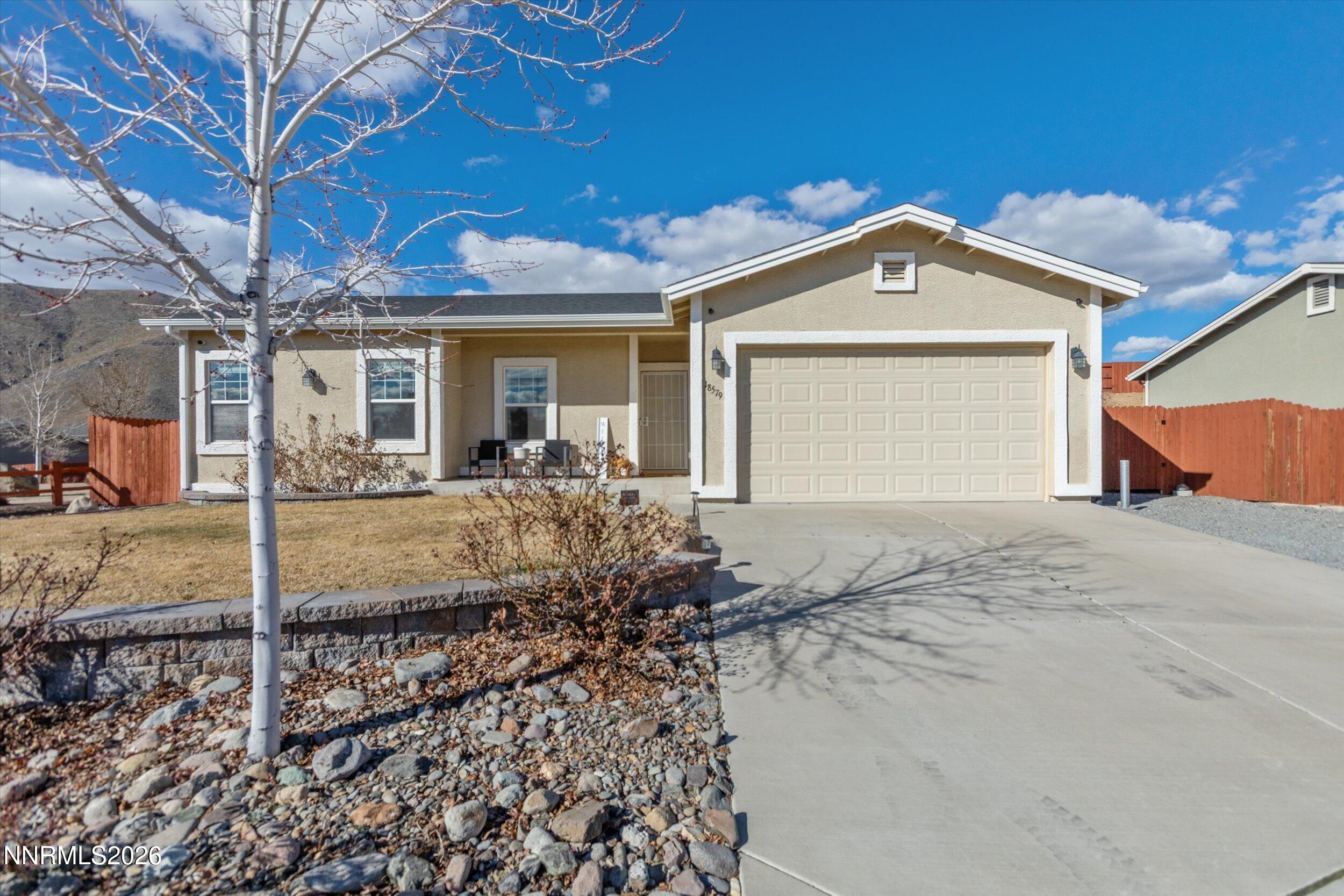 18579 Outpost Court Reno, NV 89508 - Photo 2 of 43 35-0Y7A2063