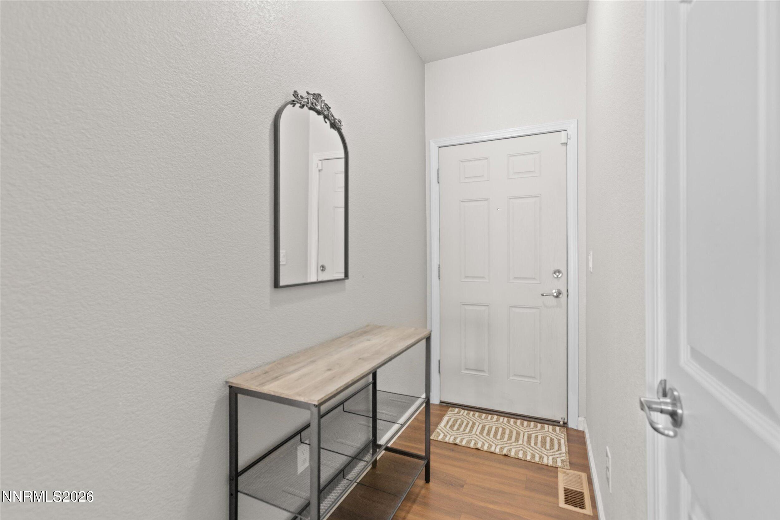 18579 Outpost Court Reno, NV 89508 - Photo 5 of 43 01-0Y7A1958