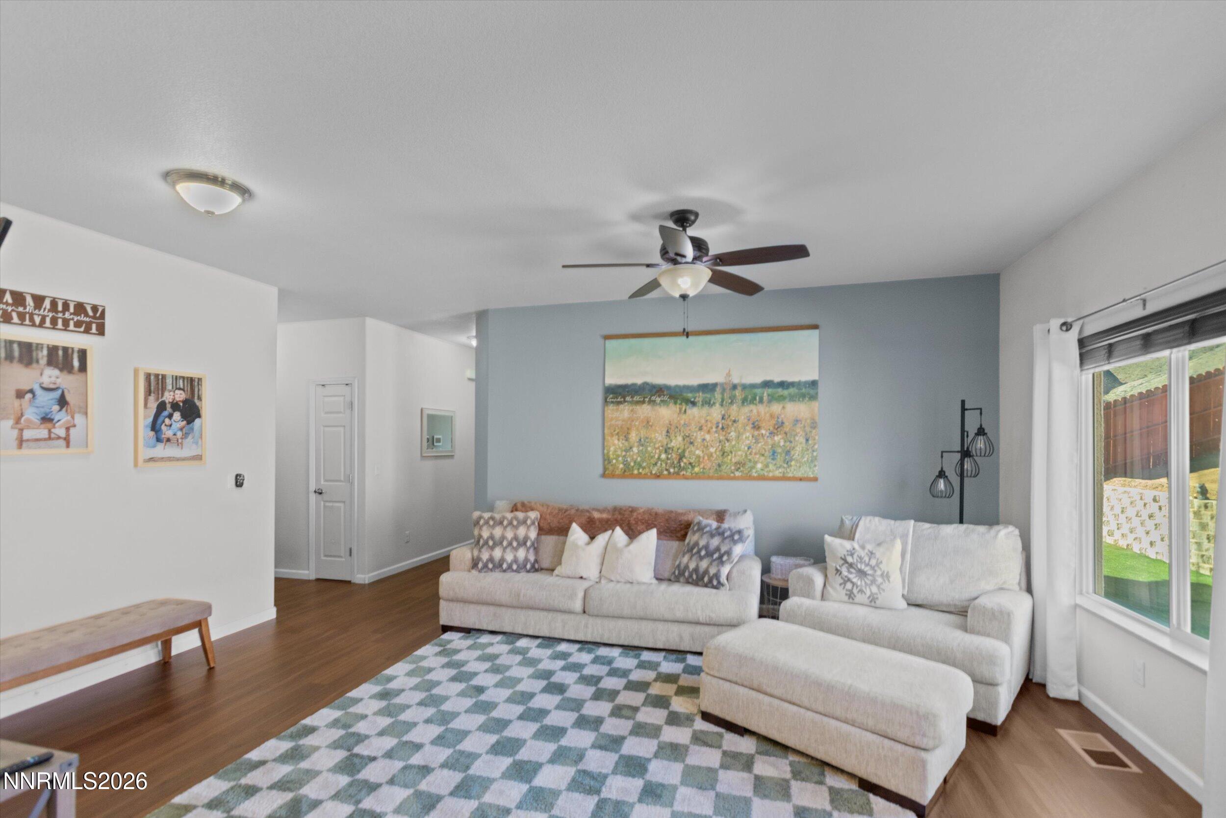 18579 Outpost Court Reno, NV 89508 - Photo 8 of 43 04-0Y7A1967