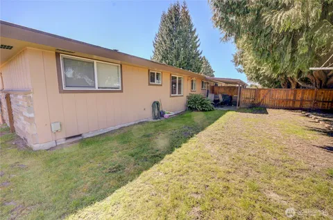$649,950 | 2023-2021 14th Avenue Northwest, Puyallup, WA 98371