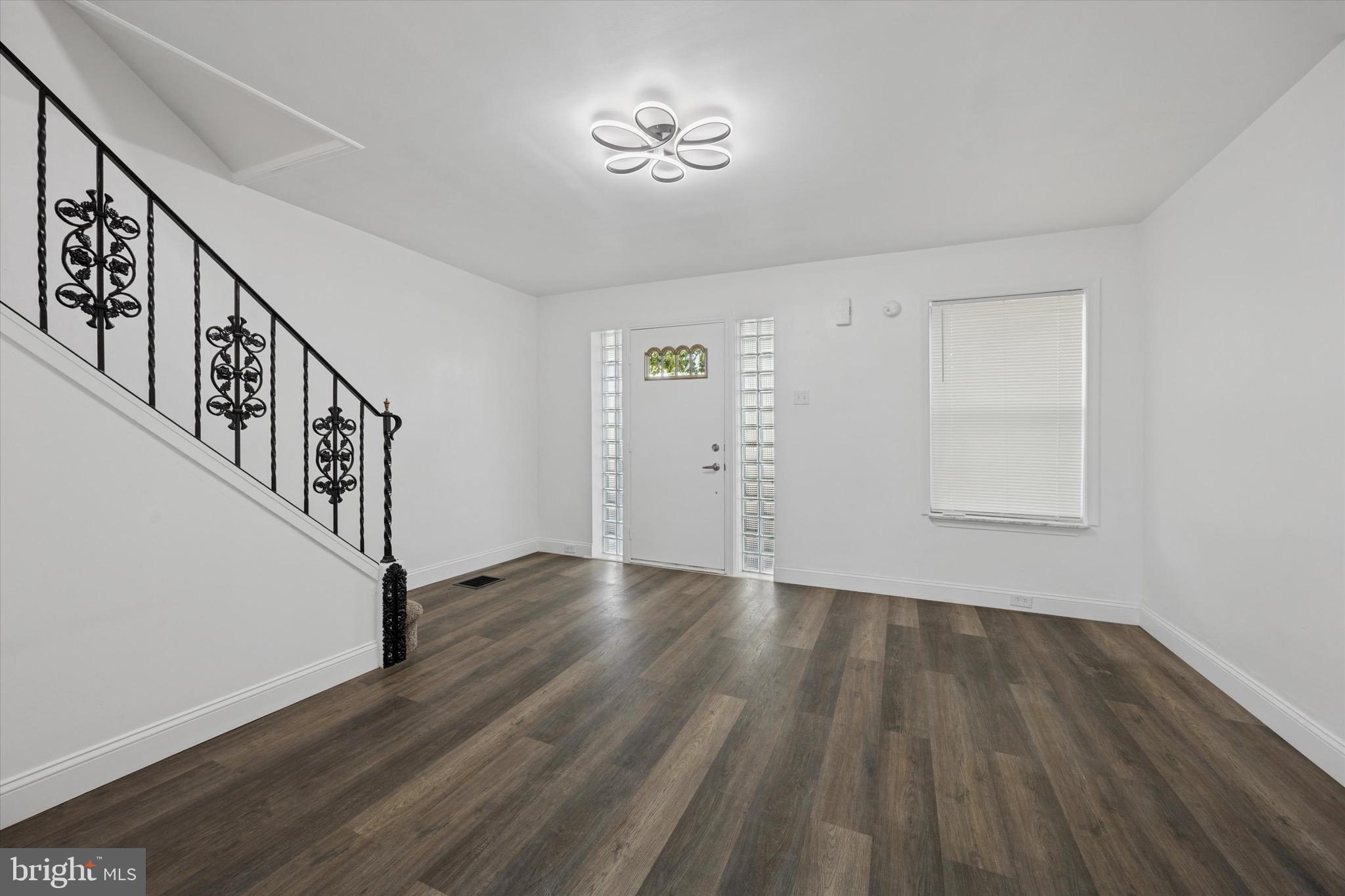 2515 South 68th Street Philadelphia, PA 19142 - Photo 2 of 13