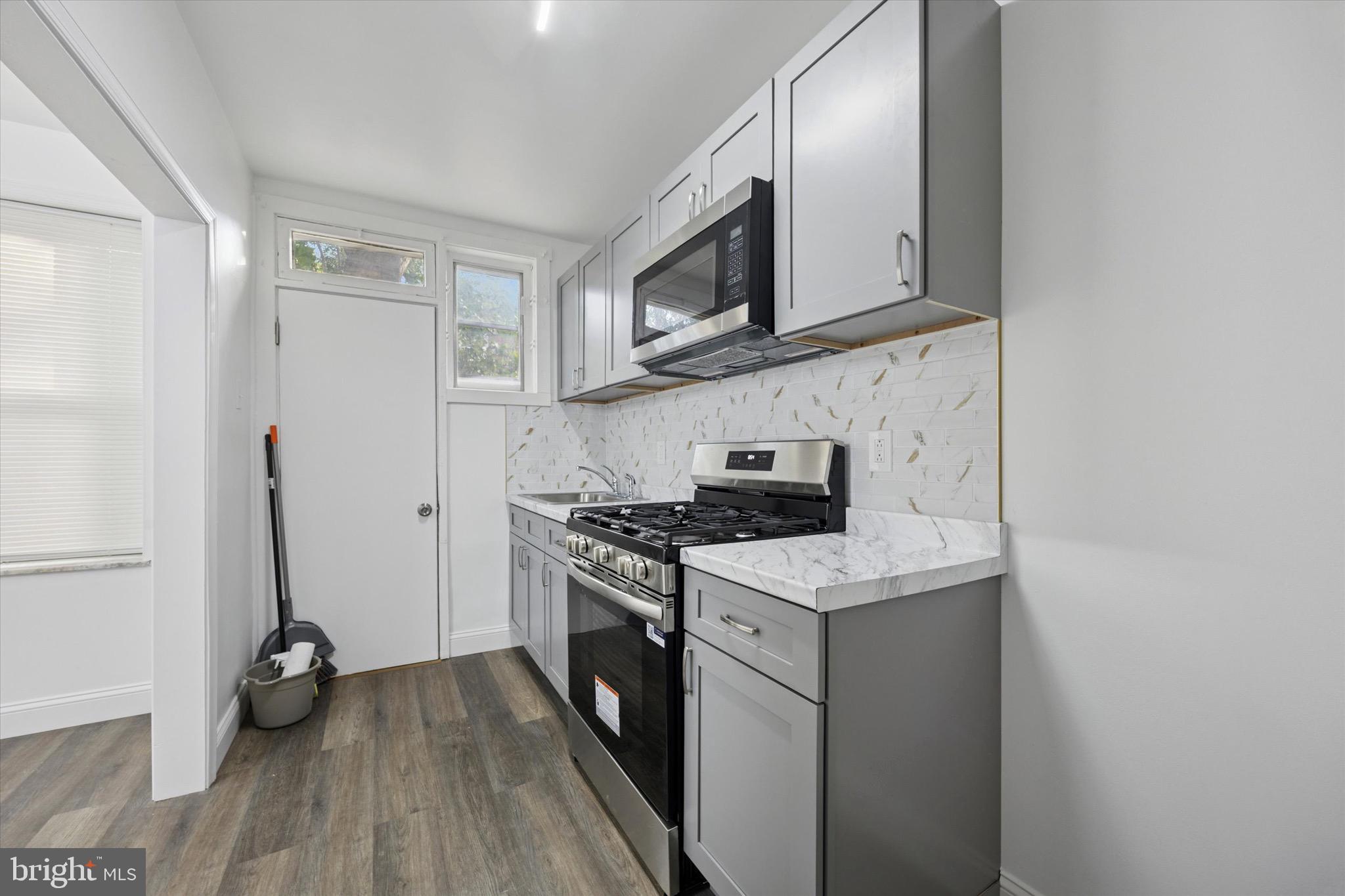 2515 South 68th Street Philadelphia, PA 19142 - Photo 4 of 13