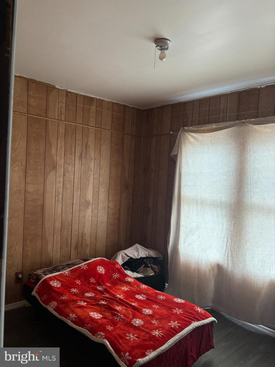 2 Blacks Terrace Paulsboro, NJ 08066 - Photo 15 of 24 a bedroom with a bed and a window