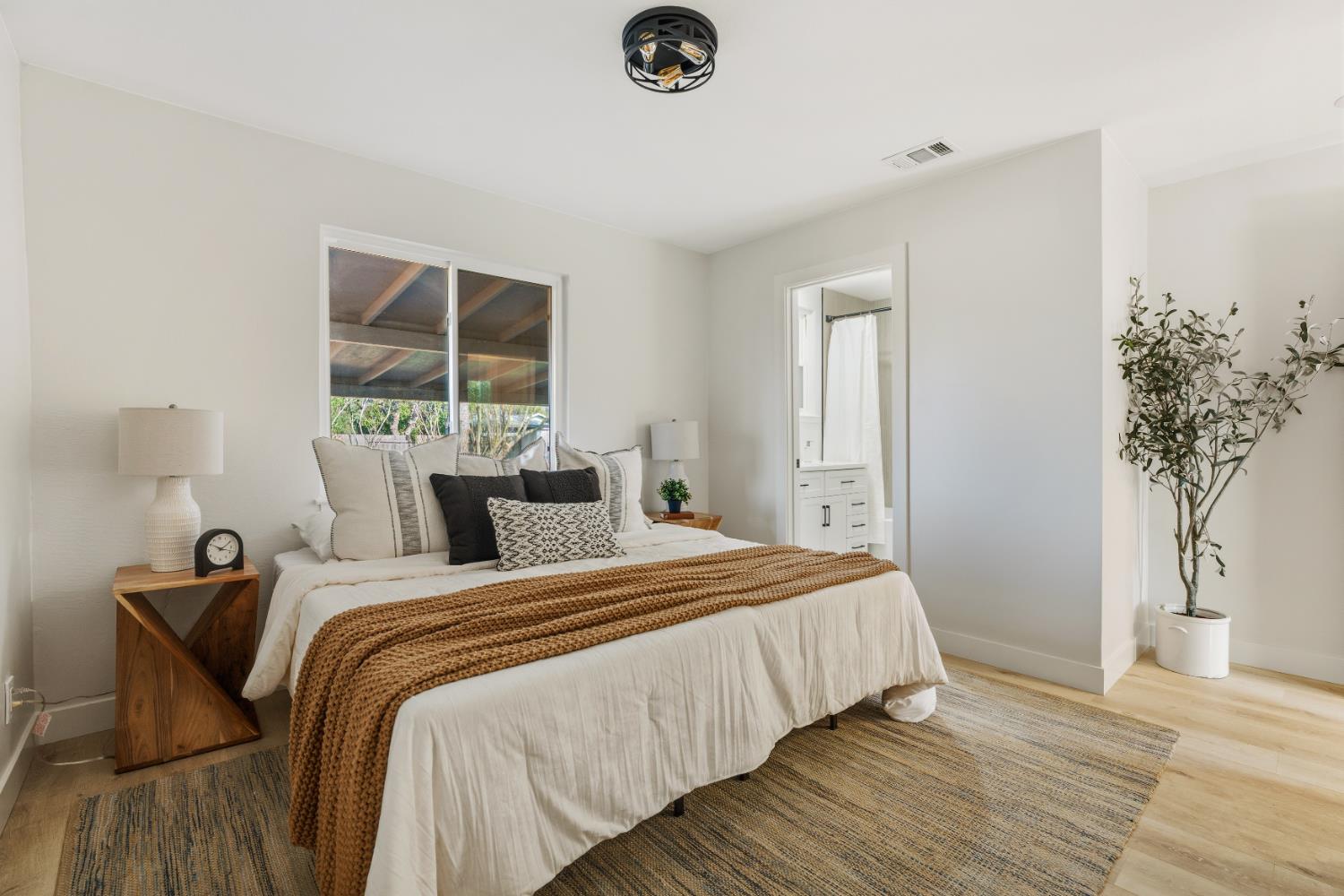 4317 Dennis Way Sacramento, CA 95821 - Photo 14 of 24