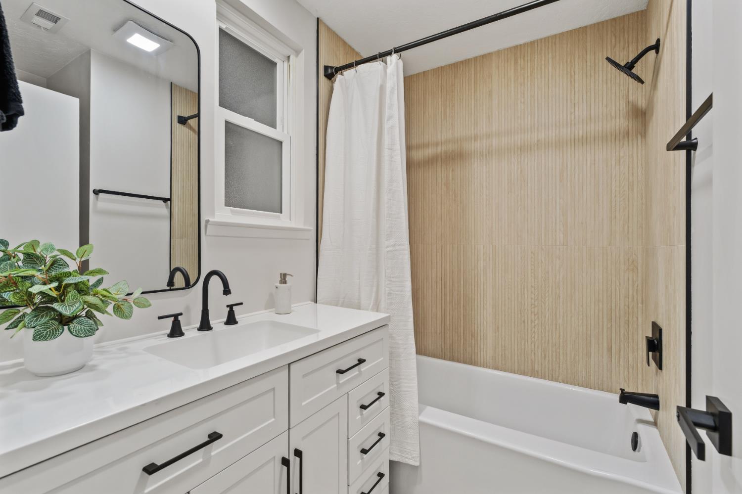 4317 Dennis Way Sacramento, CA 95821 - Photo 15 of 24