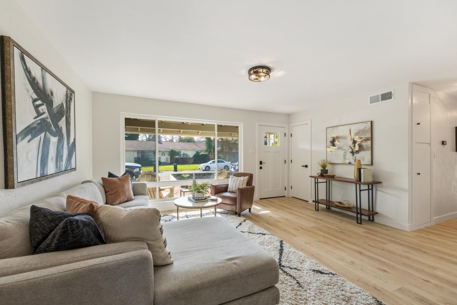 4317 Dennis Way Sacramento, CA 95821 - Photo 4 of 24