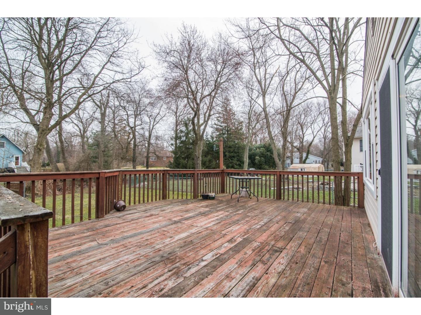 304 Farmdale Road Moorestown, NJ 08057 - Photo 22 of 25 Deck