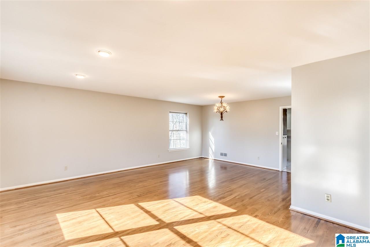 2616 Dolly Ridge Road Vestavia Hills, AL 35243 - Photo 5 of 32