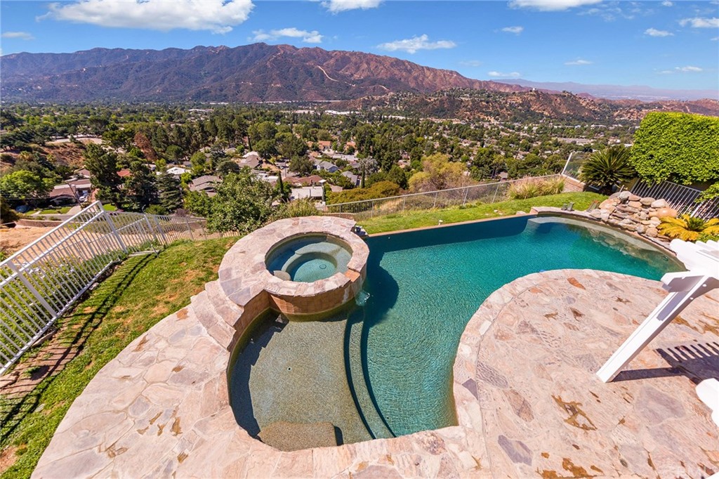 3834 Sky View Lane La Crescenta, CA 91214 - Photo 24 of 38 an aerial view of a house with a ocean view