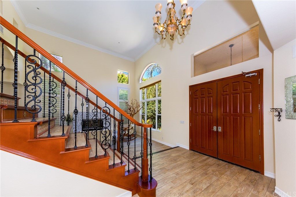 3834 Sky View Lane La Crescenta, CA 91214 - Photo 6 of 38 a view of entryway and hall with wooden floor