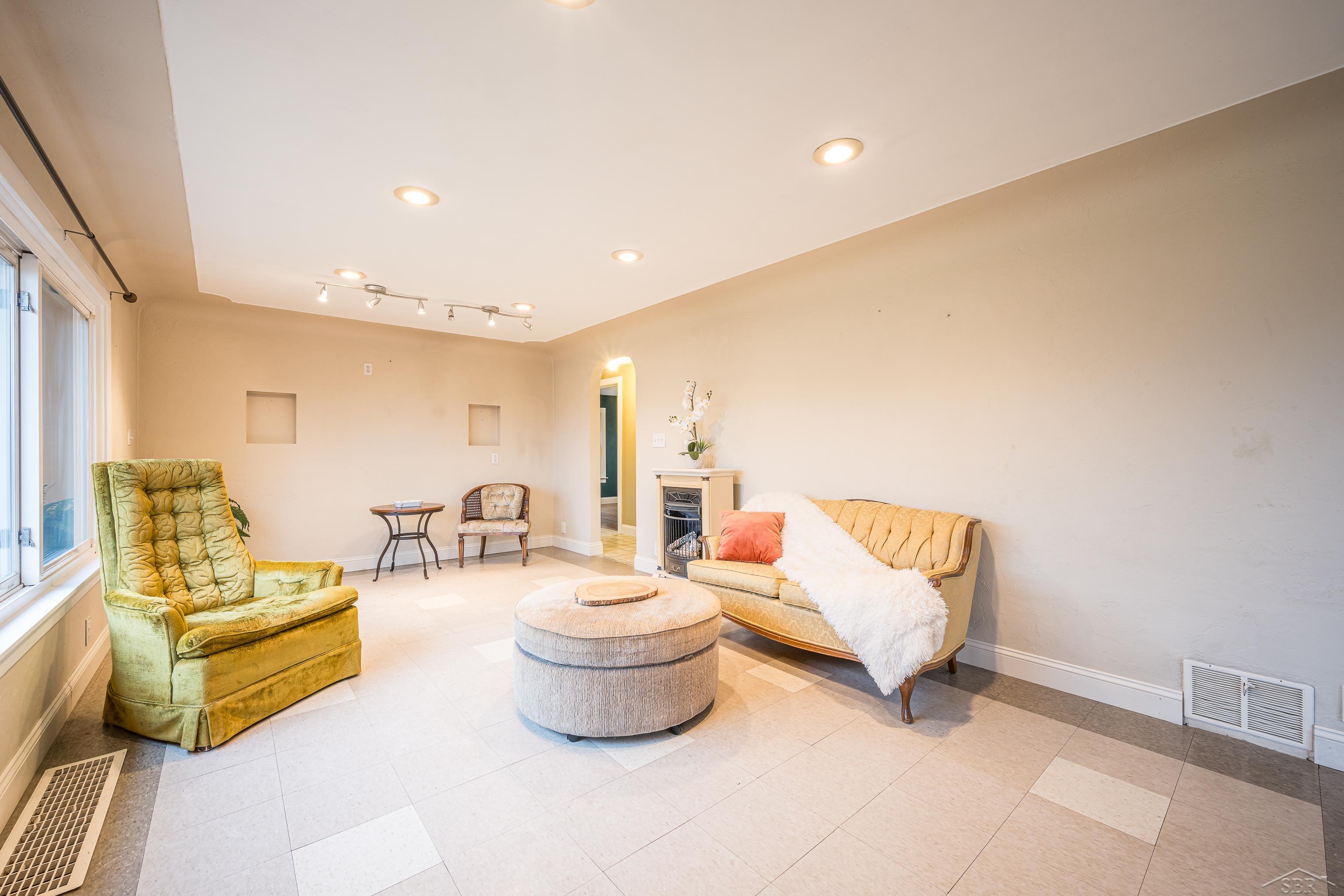 4731 East Letts Road Midland, MI 48642 - Photo 8 of 72 Gallery Image 8