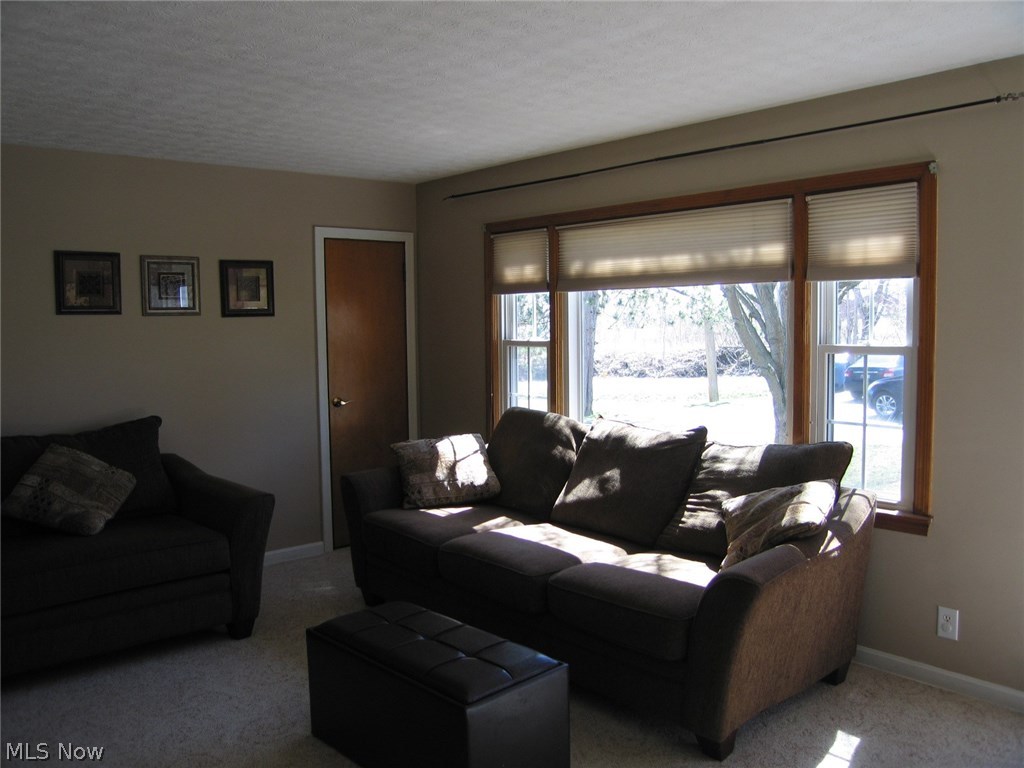 2415 Wadsworth Road Barberton, OH 44203 - Photo 7 of 35