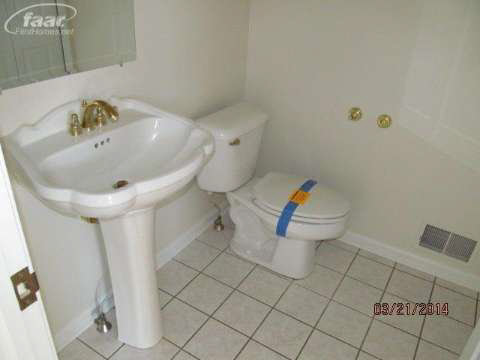 6973 Hazard Road Fenton, MI 48430 - Photo 8 of 29 20395996-7.JPG
