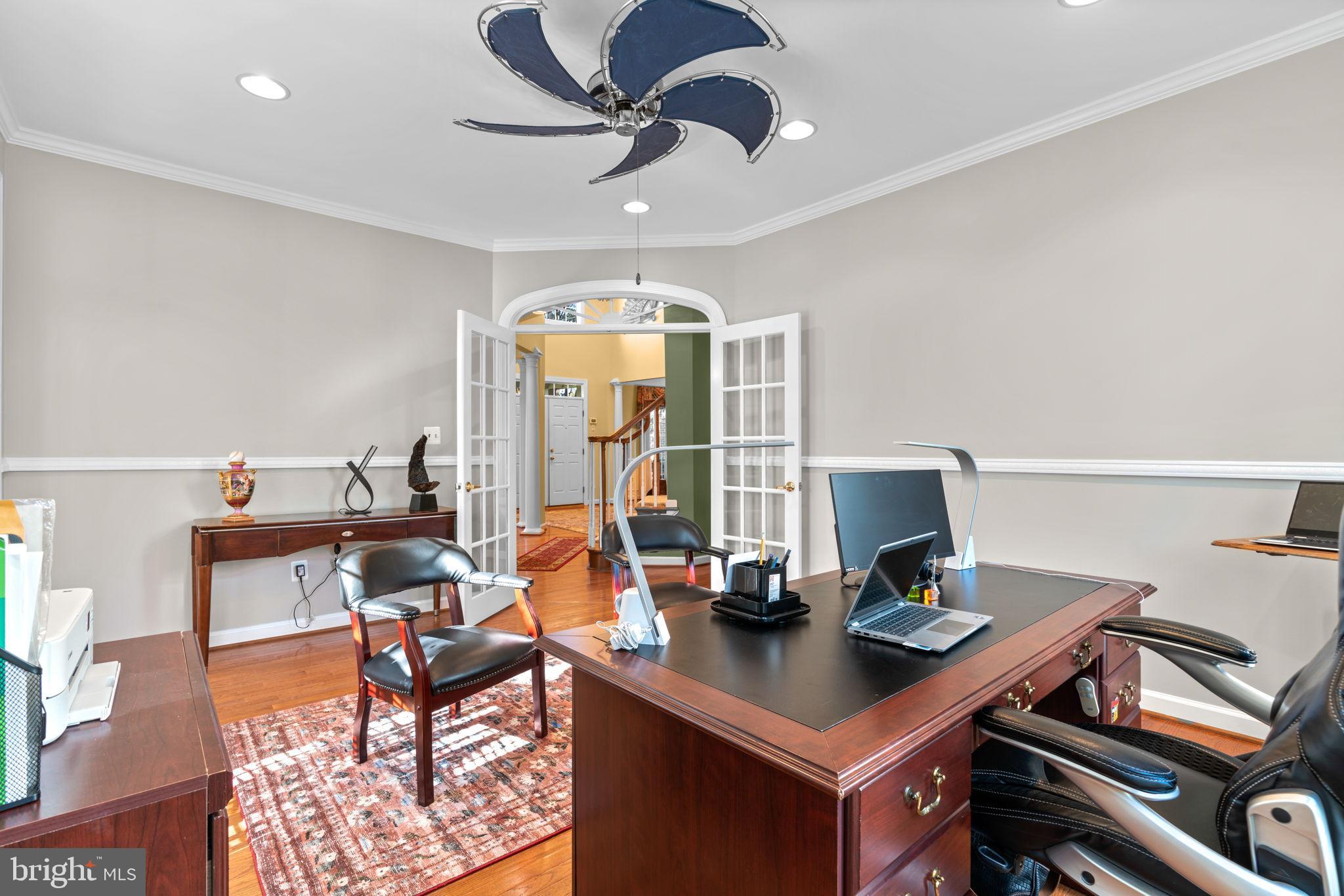 8061 Hunterbrooke Lane Fulton, MD 20759 - Photo 23 of 77 Main Level Office