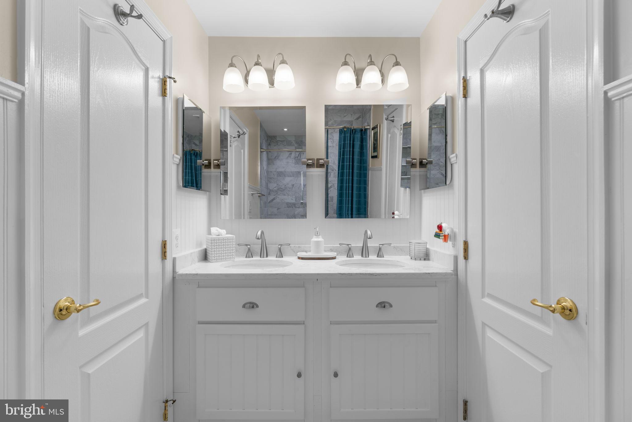 8061 Hunterbrooke Lane Fulton, MD 20759 - Photo 39 of 77 Jack and Jill Bath