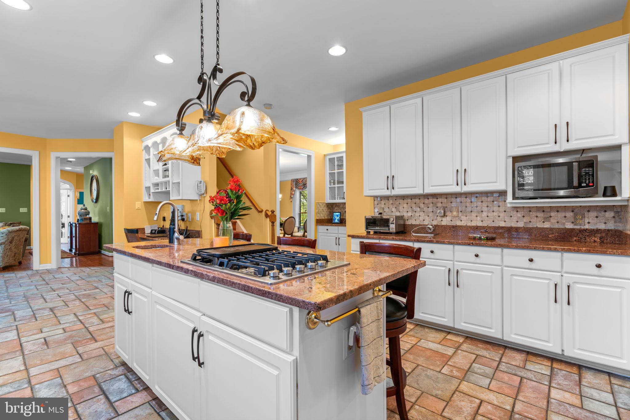 8061 Hunterbrooke Lane Fulton, MD 20759 - Photo 10 of 77 Bright and inviting kitchen.