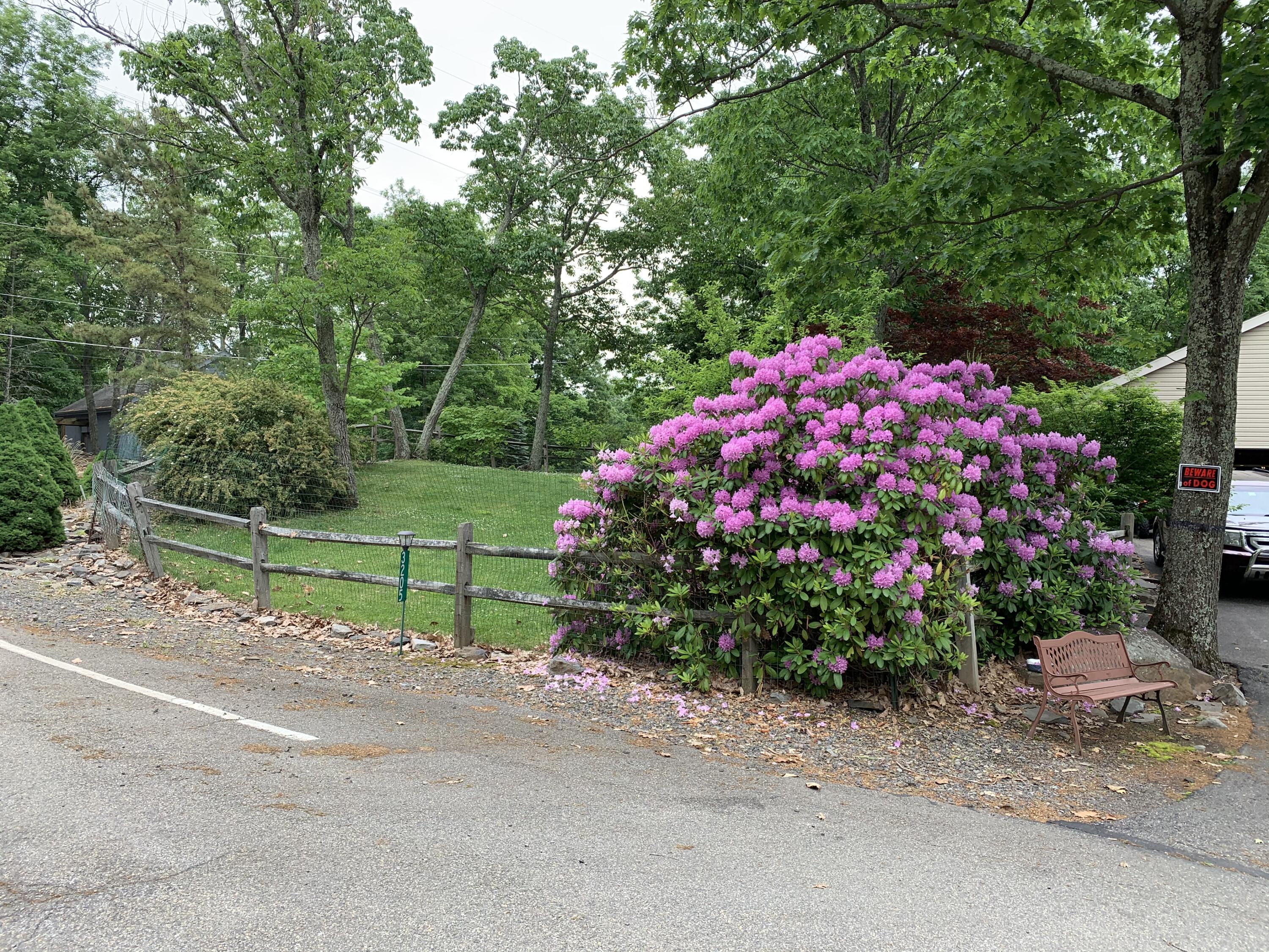 3205 Ely Court Bushkill, PA 18324 - Photo 4 of 80 004