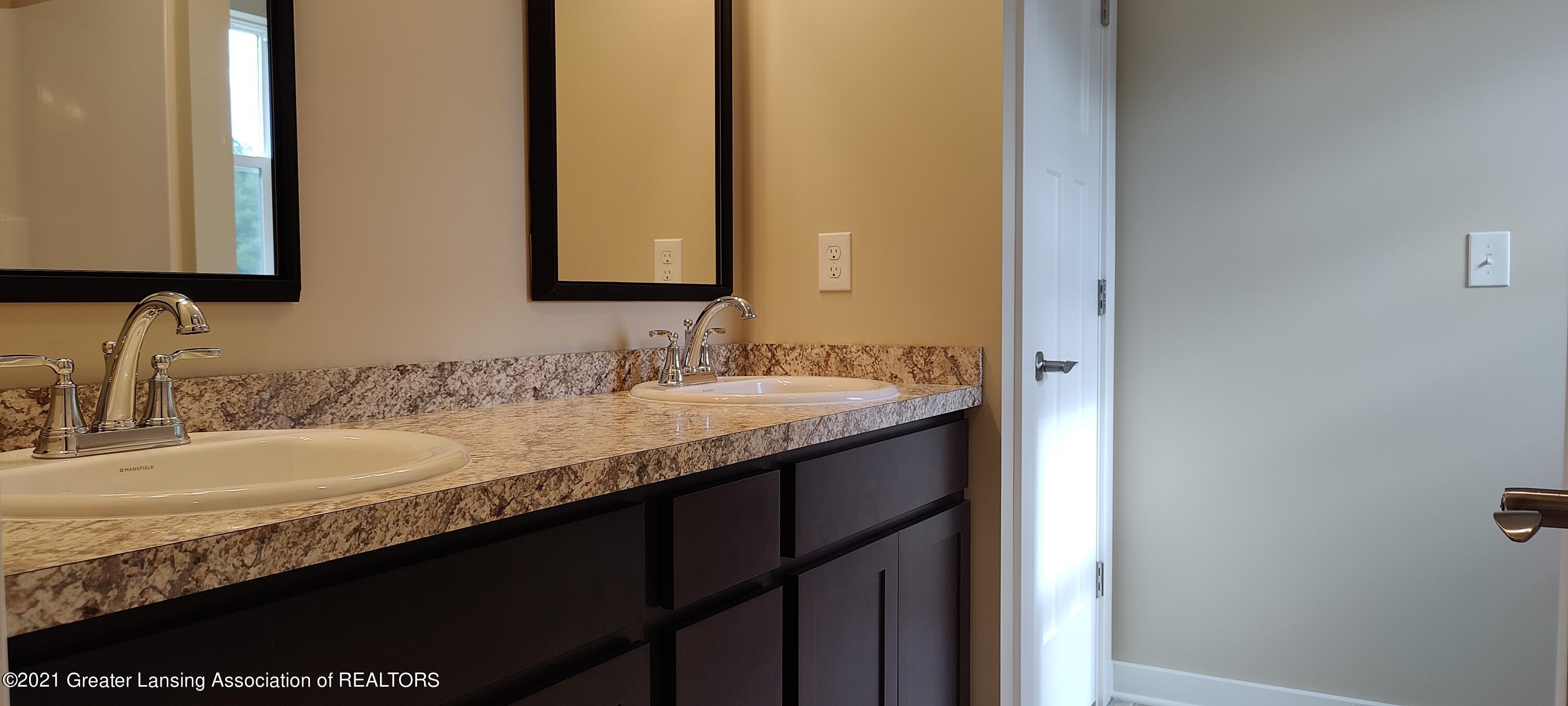 802 Starlight Way Perry, MI 48872 - Photo 23 of 35 IMG_20210623_181322