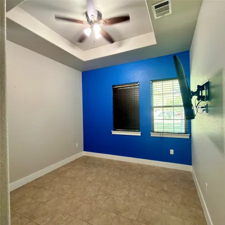 $3,800 | 127 Comanche Trail, Unit A, Elgin, TX 78621