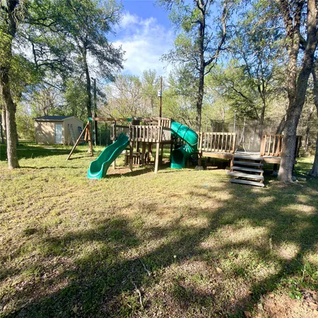 $3,800 | 127 Comanche Trail, Unit A, Elgin, TX 78621