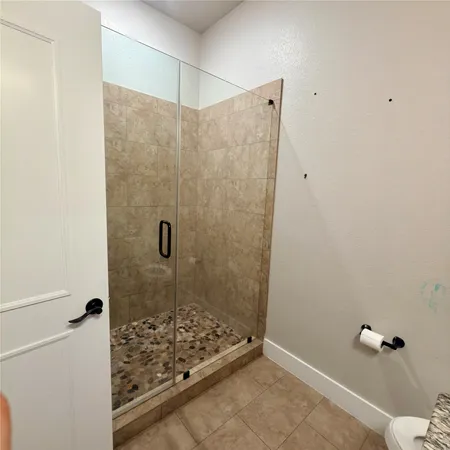 $3,800 | 127 Comanche Trail, Unit A, Elgin, TX 78621