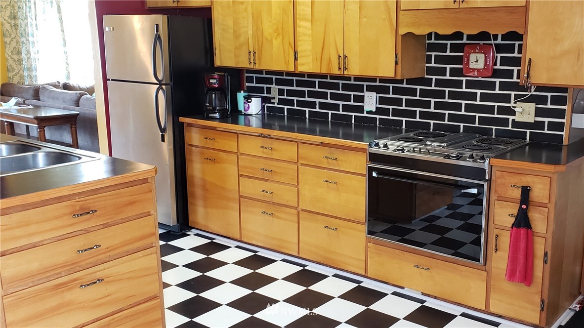 156 Southwest 9th Street Chehalis, WA 98532 - Photo 11 of 33 Gallery Image 11