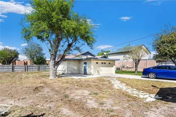 $1,300 | 518 East Kelly Avenue, Pharr, TX 78577