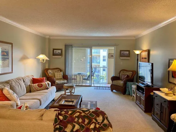 $2,200 | 950 Ponce De Leon Road, Unit 309, Boca Raton, FL 33432