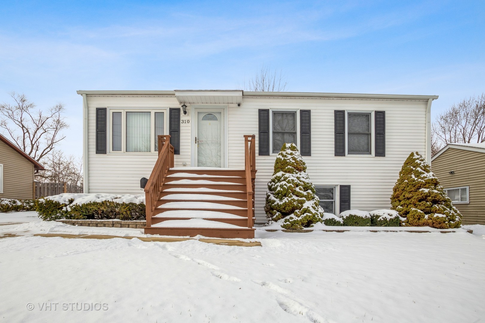 310 South Oltendorf Road Streamwood, IL 60107 - Photo 1 of 13 front view of a house