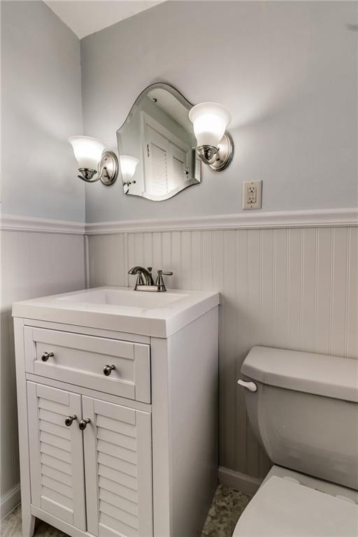 1601 Powers Run Road Pittsburgh, PA 15238 - Photo 14 of 25 Master full bathroom on upper level.