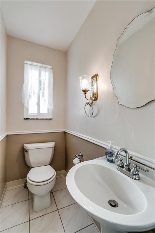 1601 Powers Run Road Pittsburgh, PA 15238 - Photo 9 of 25 Full bath in the in-law suite.