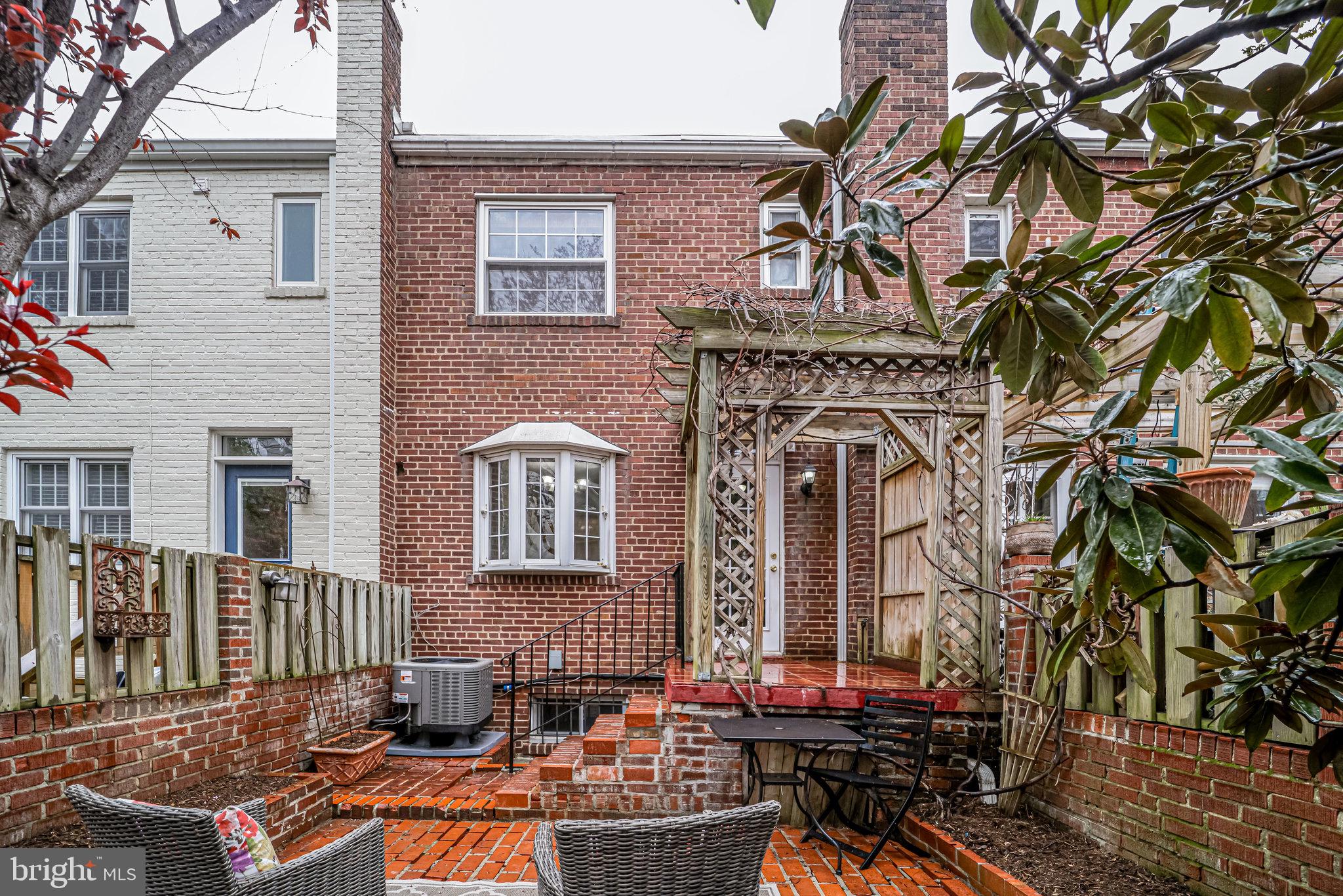 1126 Portner Road Alexandria, VA 22314 - Photo 14 of 26 LL access below the elevated patio