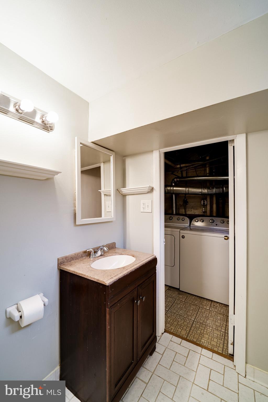1126 Portner Road Alexandria, VA 22314 - Photo 23 of 26 LL full bath off laundry / storage area
