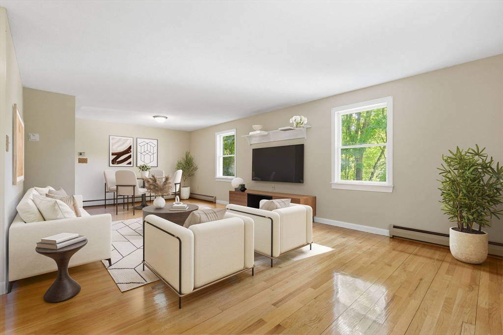 18 North Common Road Westminster, MA 01473 - Photo 5 of 16