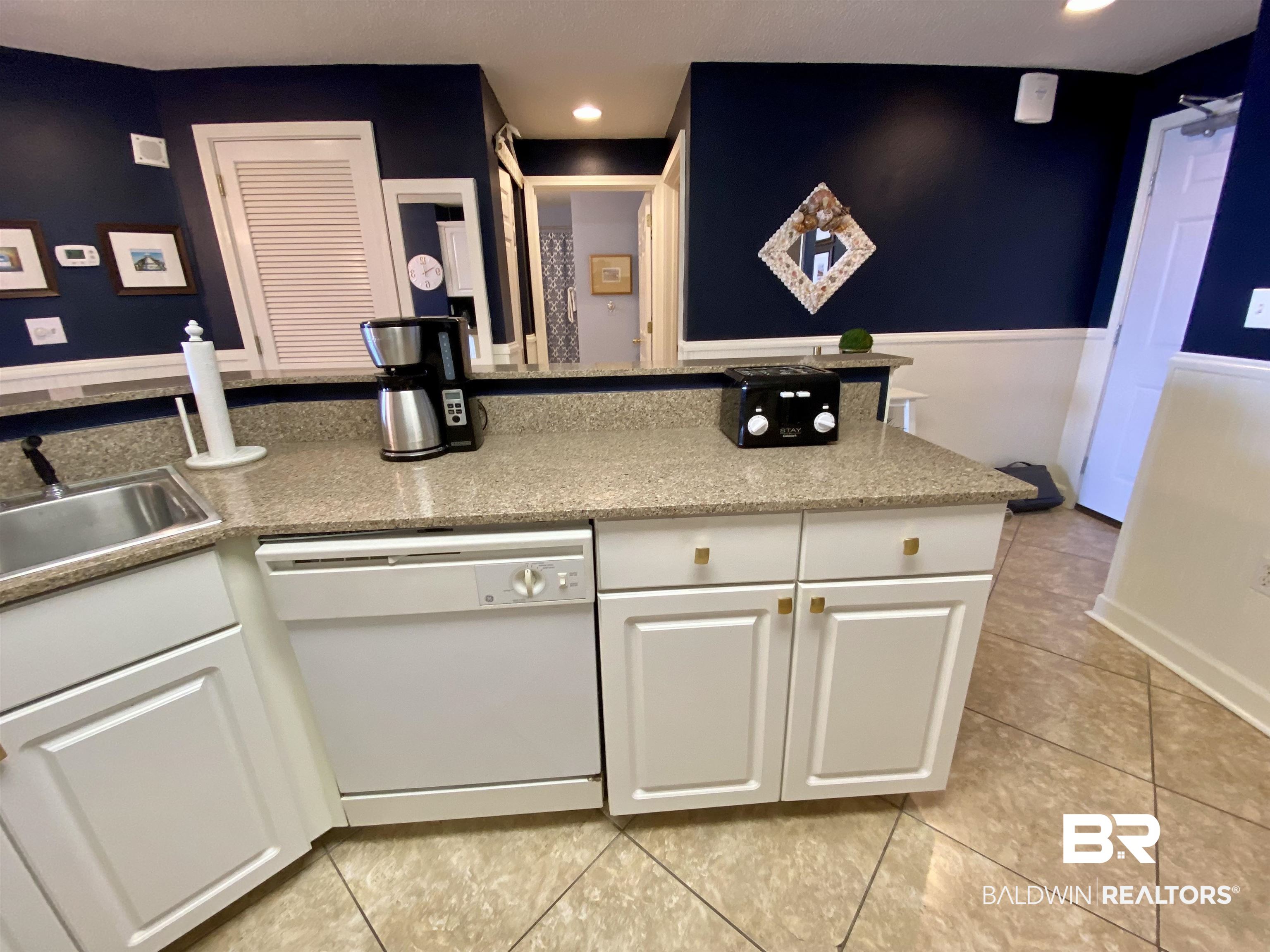 527 Beach Club Trail, Unit 207 Gulf Shores, AL 36542 - Photo 17 of 50
