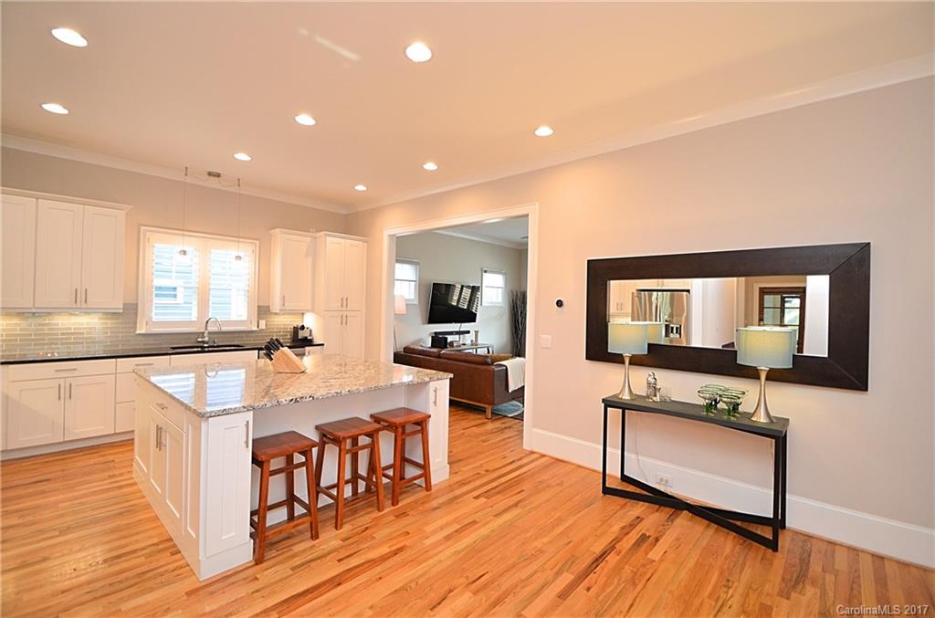 318 Mill Road Charlotte, NC 28216 - Photo 11 of 24 Gallery Image 11